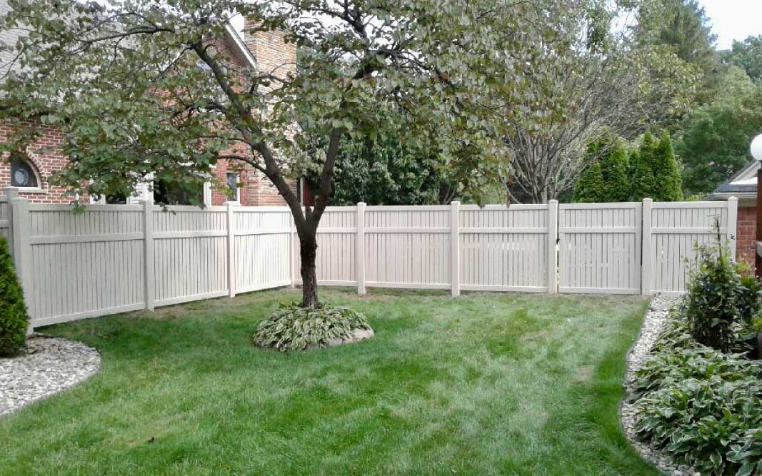 Residential vinyl fence benefits